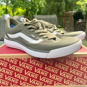 Vans Ultrarange Exo- Dusty olive